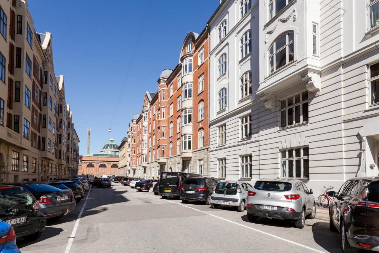 Lovely 3Br Manor Apartment 5 Min From Tivoli Gardens Copenhagen Exterior photo