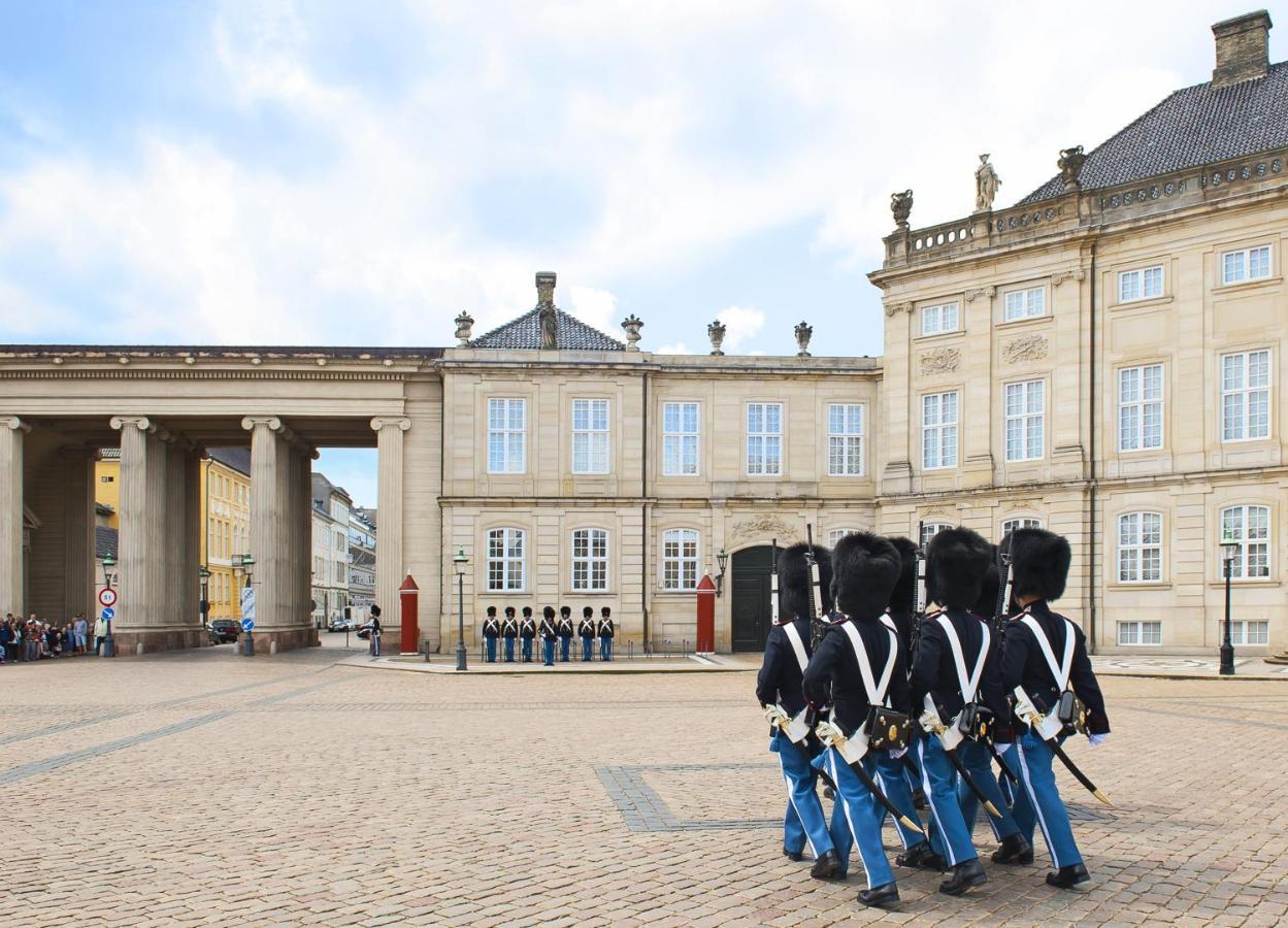 Lovely 3Br Manor Apartment 5 Min From Tivoli Gardens Copenhagen Exterior photo