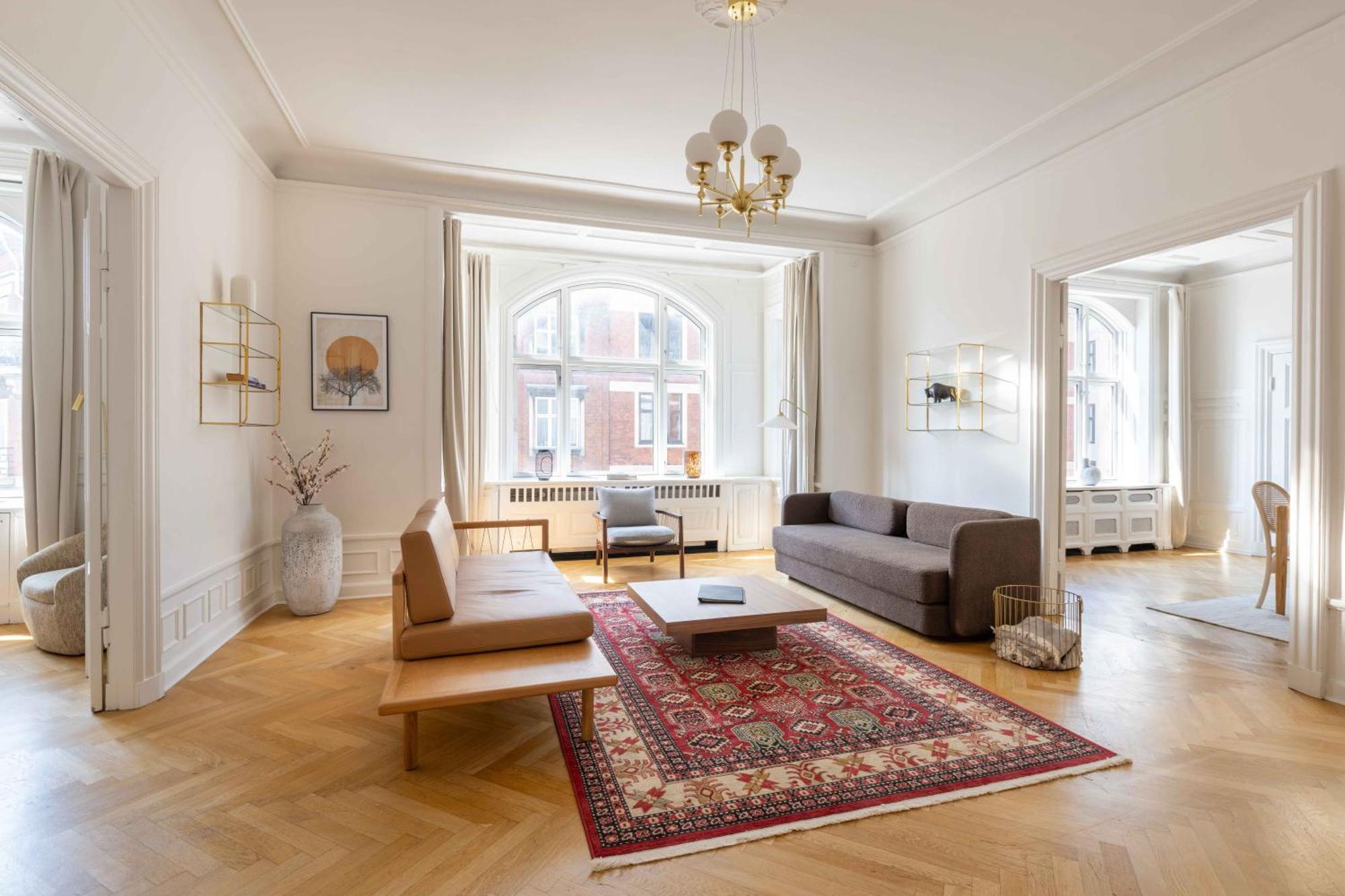 Lovely 3Br Manor Apartment 5 Min From Tivoli Gardens Copenhagen Exterior photo