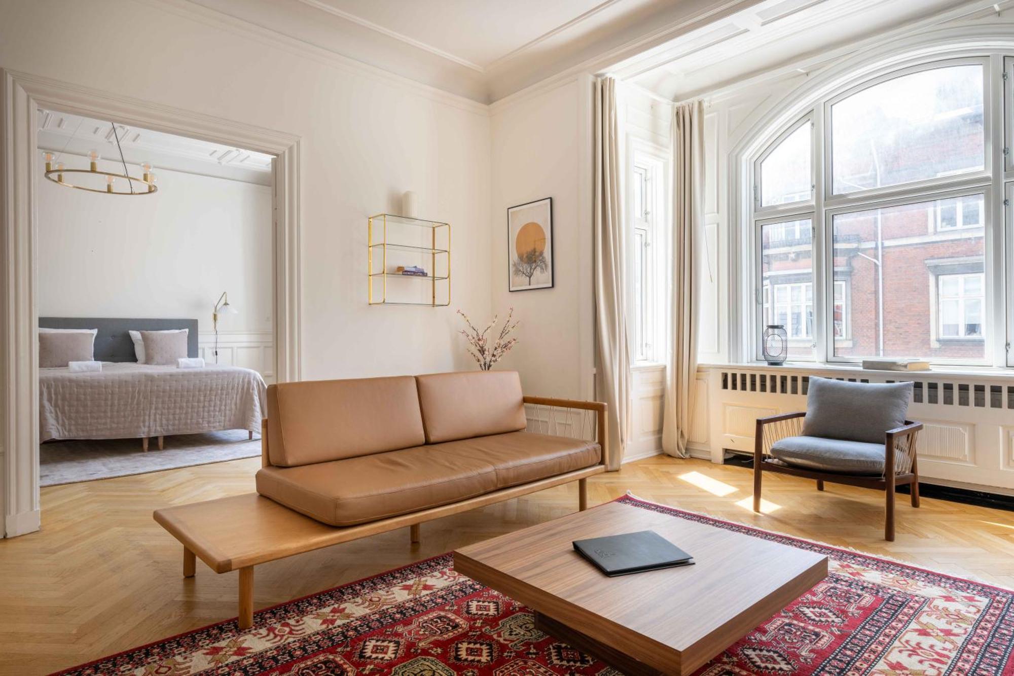 Lovely 3Br Manor Apartment 5 Min From Tivoli Gardens Copenhagen Exterior photo