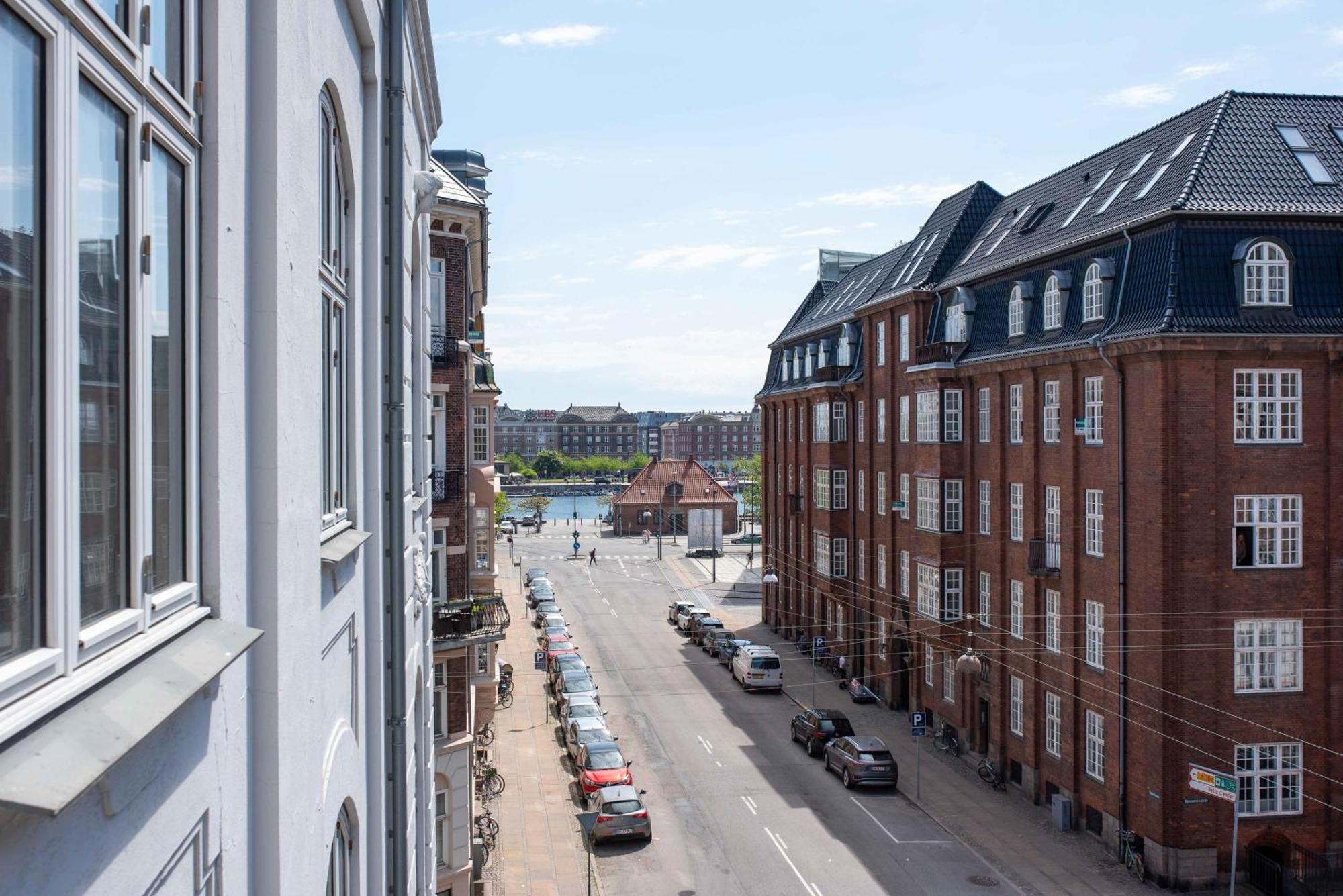 Lovely 3Br Manor Apartment 5 Min From Tivoli Gardens Copenhagen Exterior photo